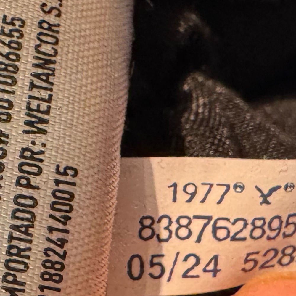 American Eagle Black Cargo Pants Mid Rise Baggy Wide Leg Size 12 - Picture 8 of 8